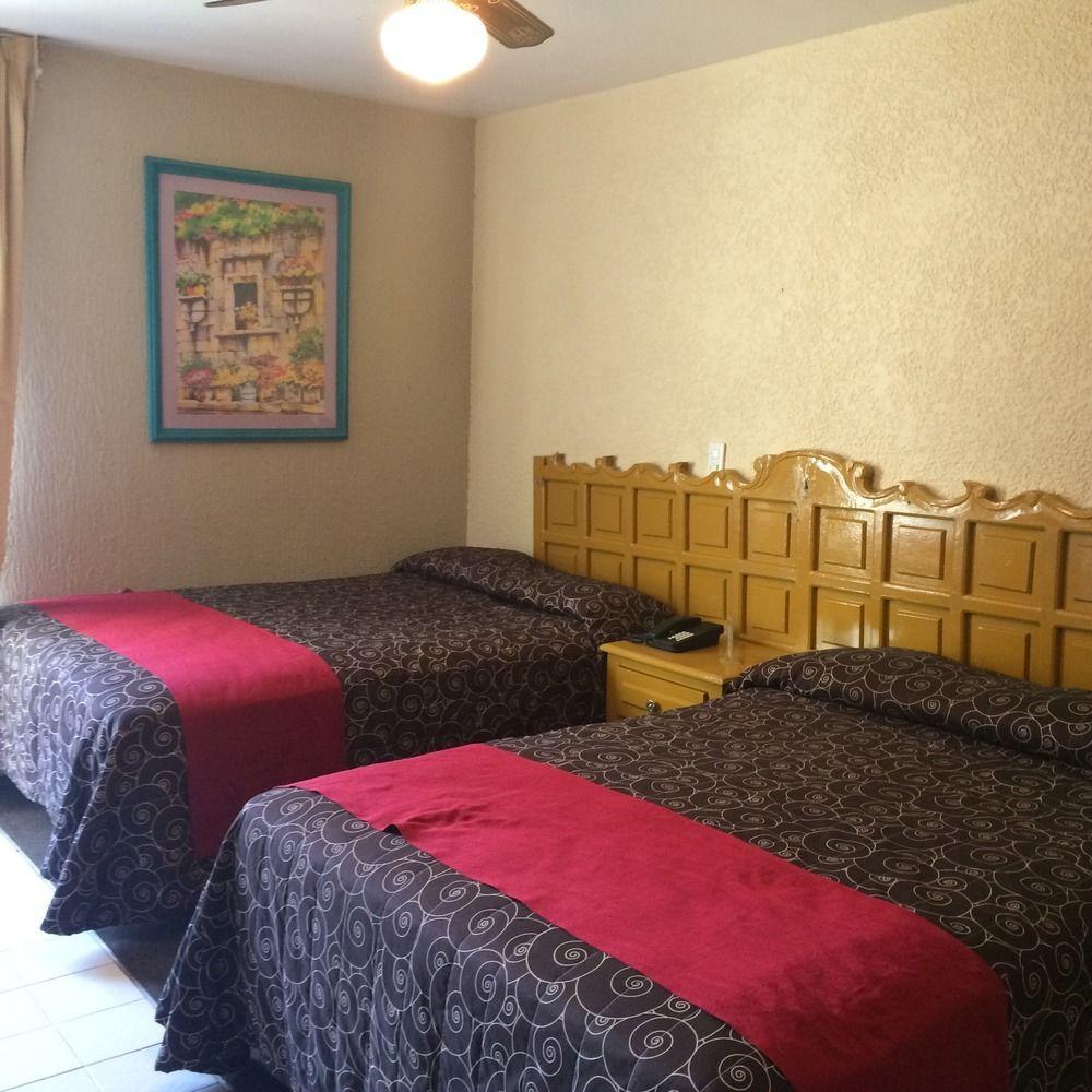 Hotel Colon Express กัวดาลาฮารา ภายนอก รูปภาพ